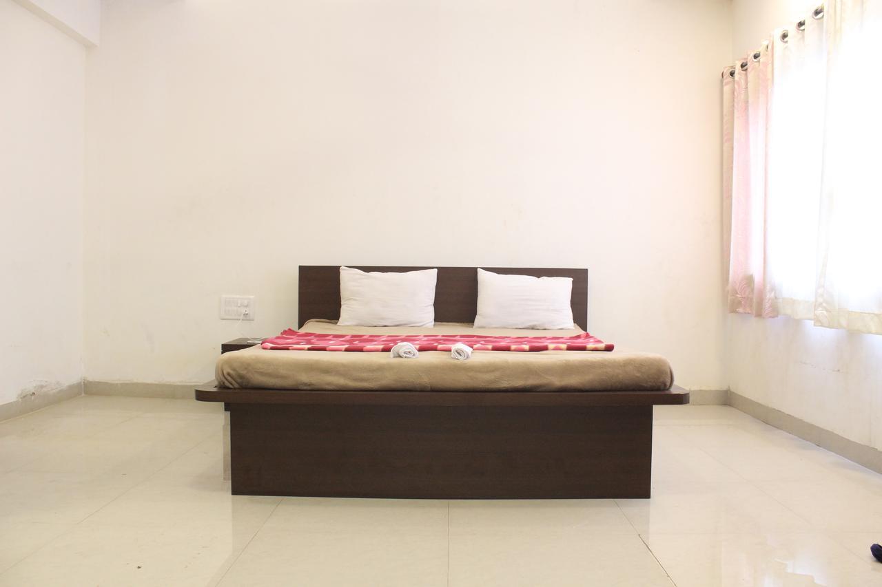 Malhar Bungalow Panchgani Ngoại thất bức ảnh